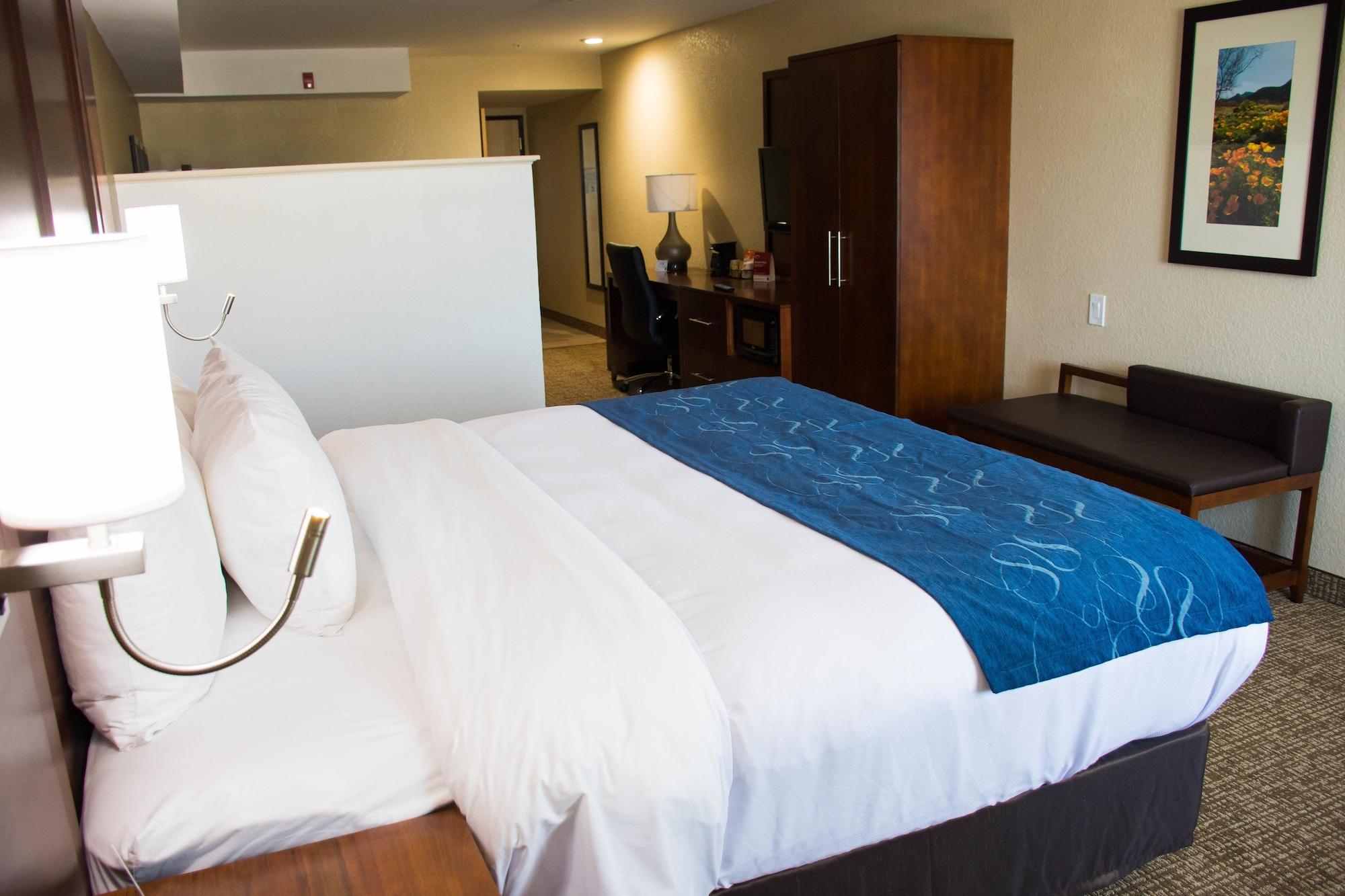 Hotel Comfort Airport